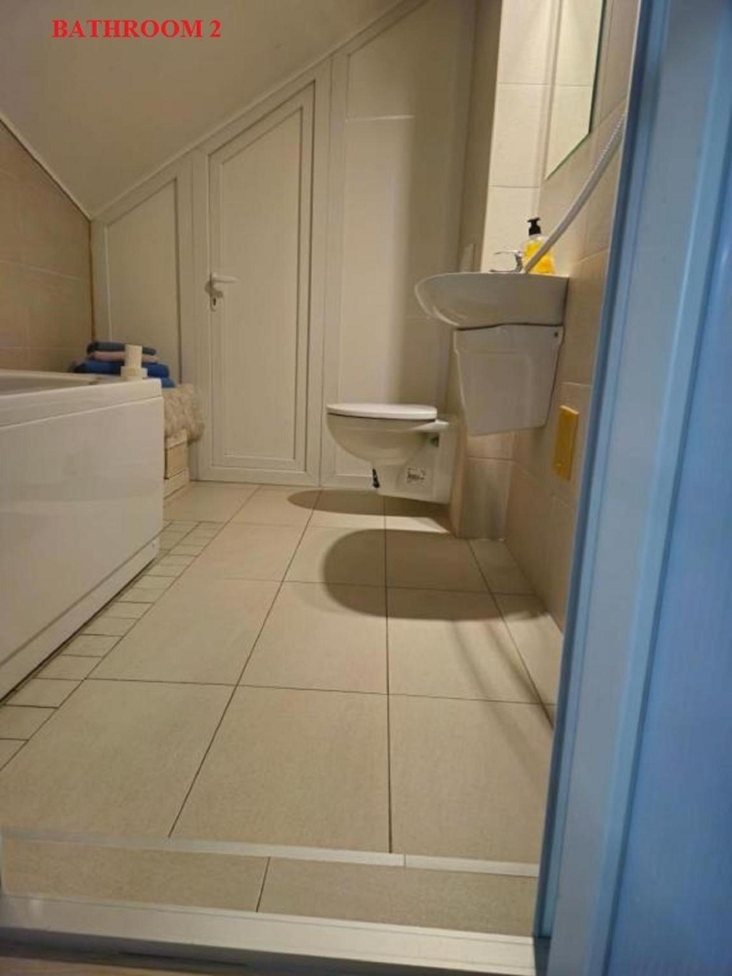 Centar Novi Sad-apartman No 3 诺威萨